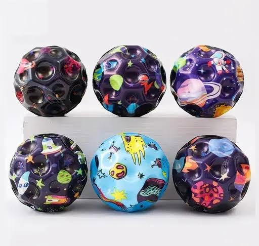 ✨ Moon bouncing ball ✨